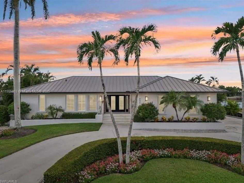 Small Image of 444 N BARFIELD DR, Marco Island Number 2