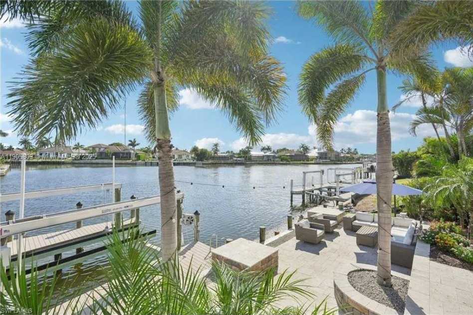 Small Image of 444 N BARFIELD DR, Marco Island Number 30