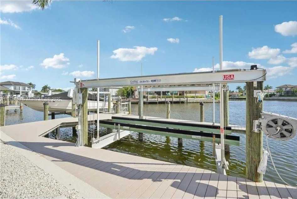 Small Image of 444 N BARFIELD DR, Marco Island Number 32