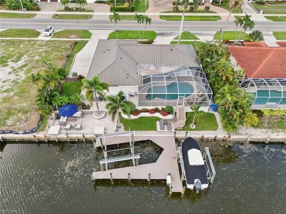 Small Image of 444 N BARFIELD DR, Marco Island Number 42