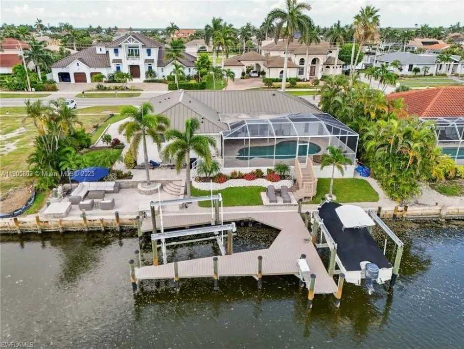Small Image of 444 N BARFIELD DR, Marco Island Number 43