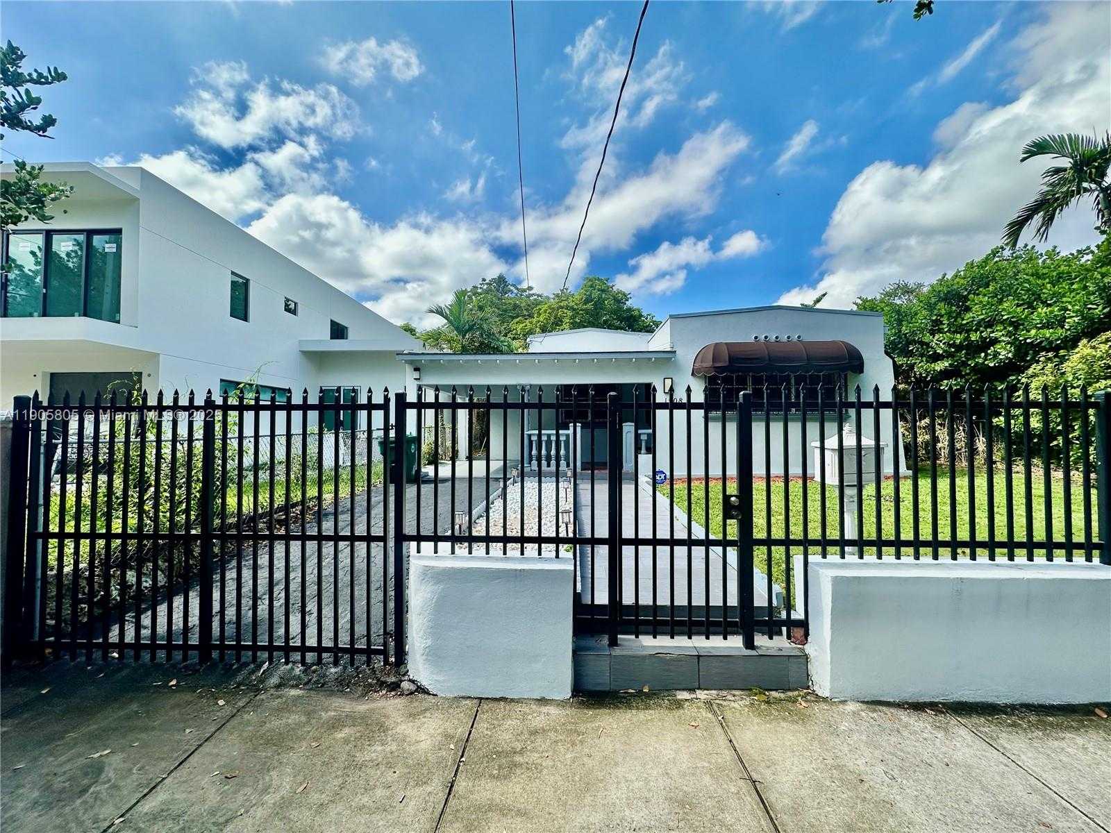 Small Image of 1508 SOUTH WEST 13TH AVE, Miami Number 2