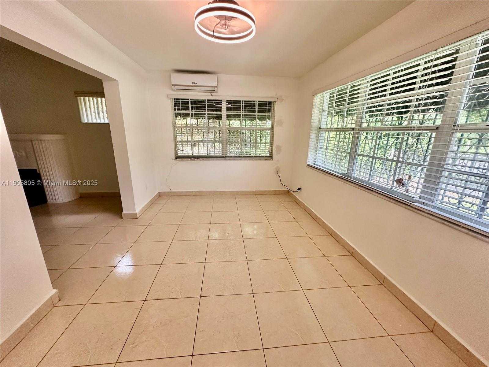 Small Image of 1508 SOUTH WEST 13TH AVE, Miami Number 7