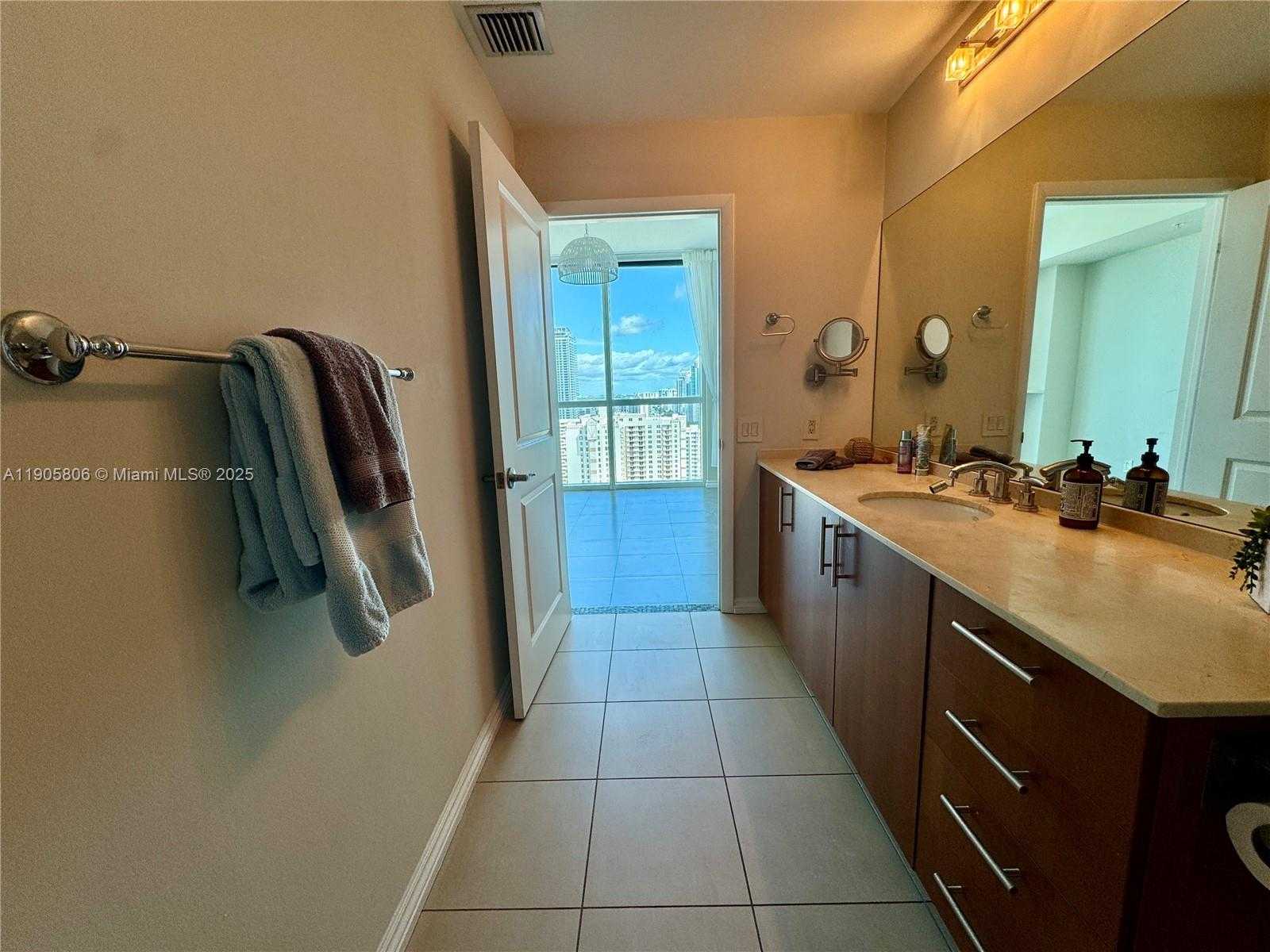 Small Image of 1945 SOUTH OCEAN DR #2311, Hallandale Beach Number 21