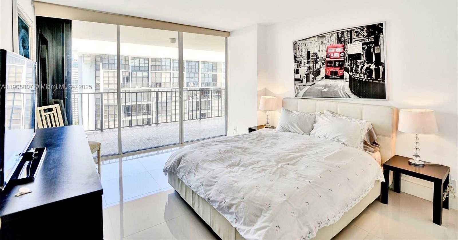 Small Image of 1901 BRICKELL AVE #B2214, Miami Number 20