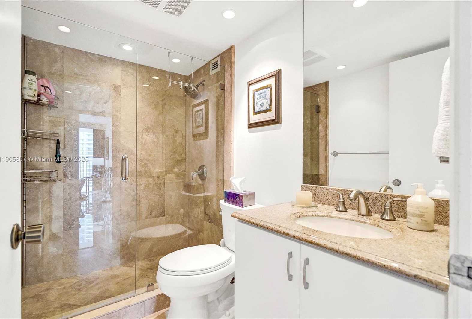 Small Image of 1901 BRICKELL AVE #B2214, Miami Number 21