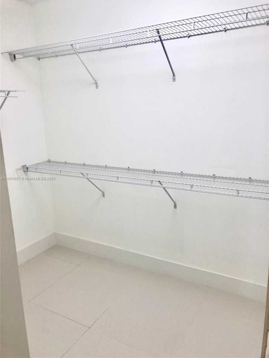 Small Image of 1901 BRICKELL AVE #B2214, Miami Number 22