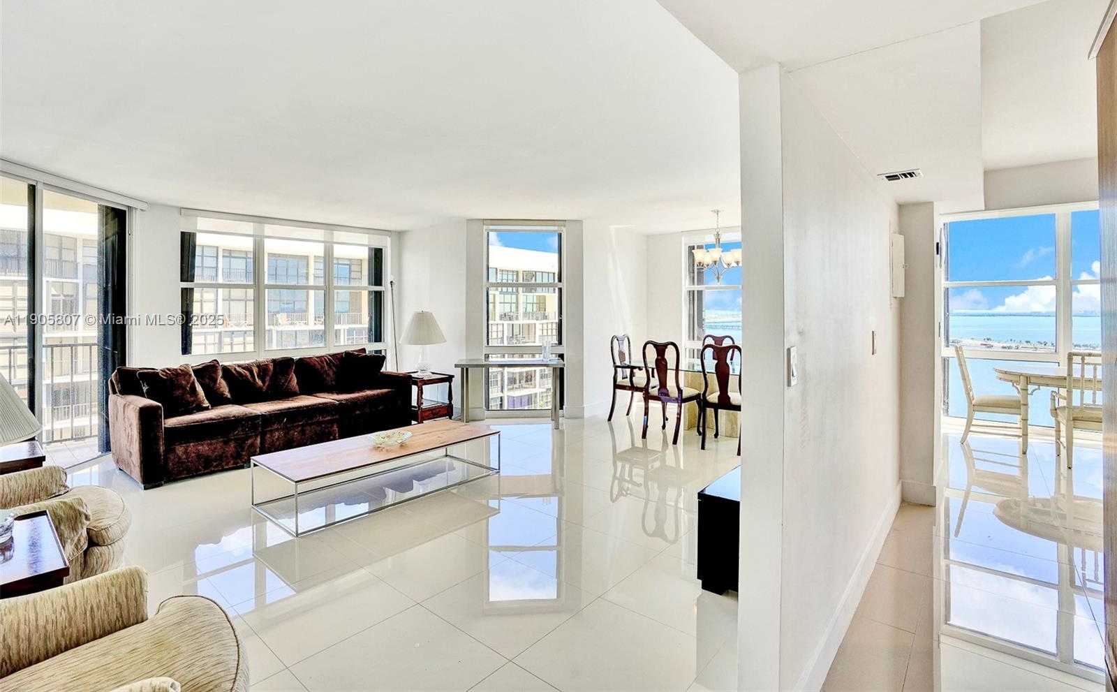 Small Image of 1901 BRICKELL AVE #B2214, Miami Number 8