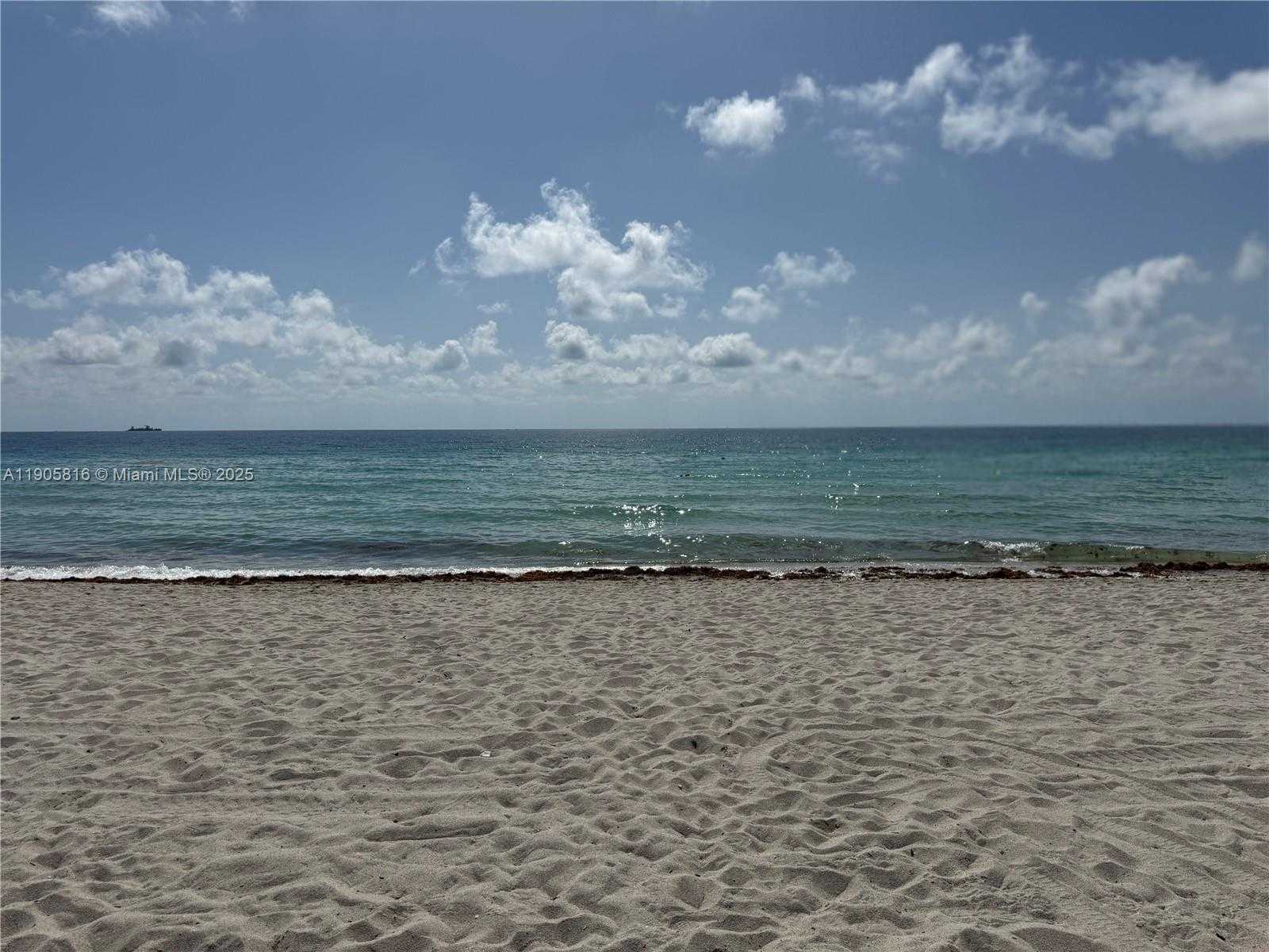 Small Image of 75 WASHINGTON AVE #10, Miami Beach Number 8