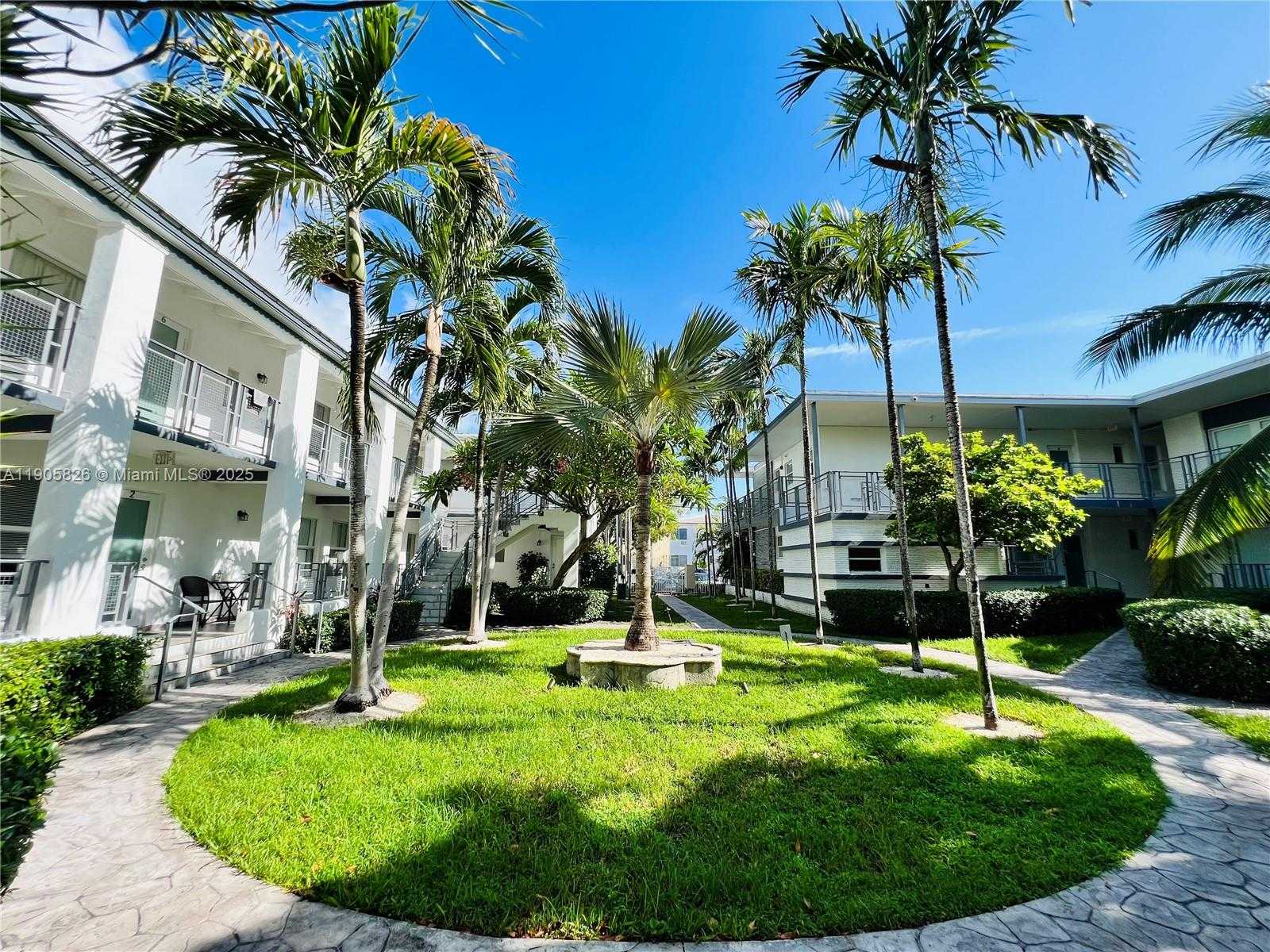 Small Image of 950 BAY DR #6, Miami Beach Number 1