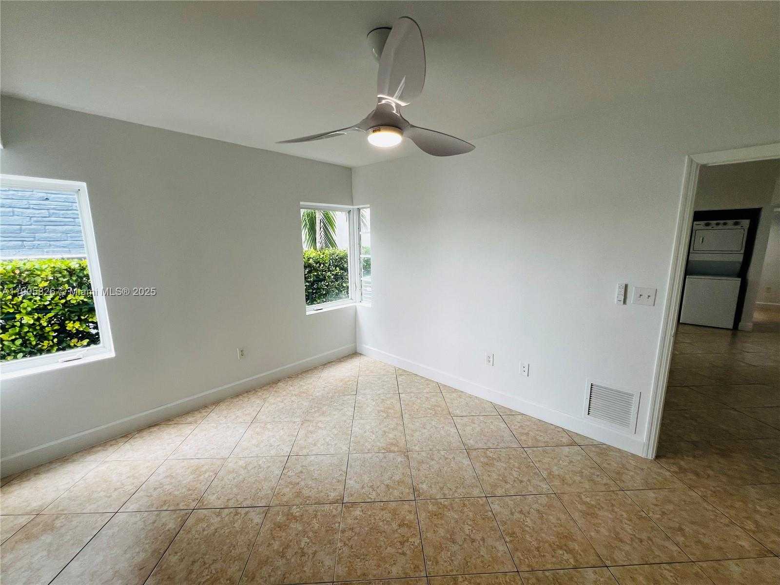 Small Image of 950 BAY DR #6, Miami Beach Number 14