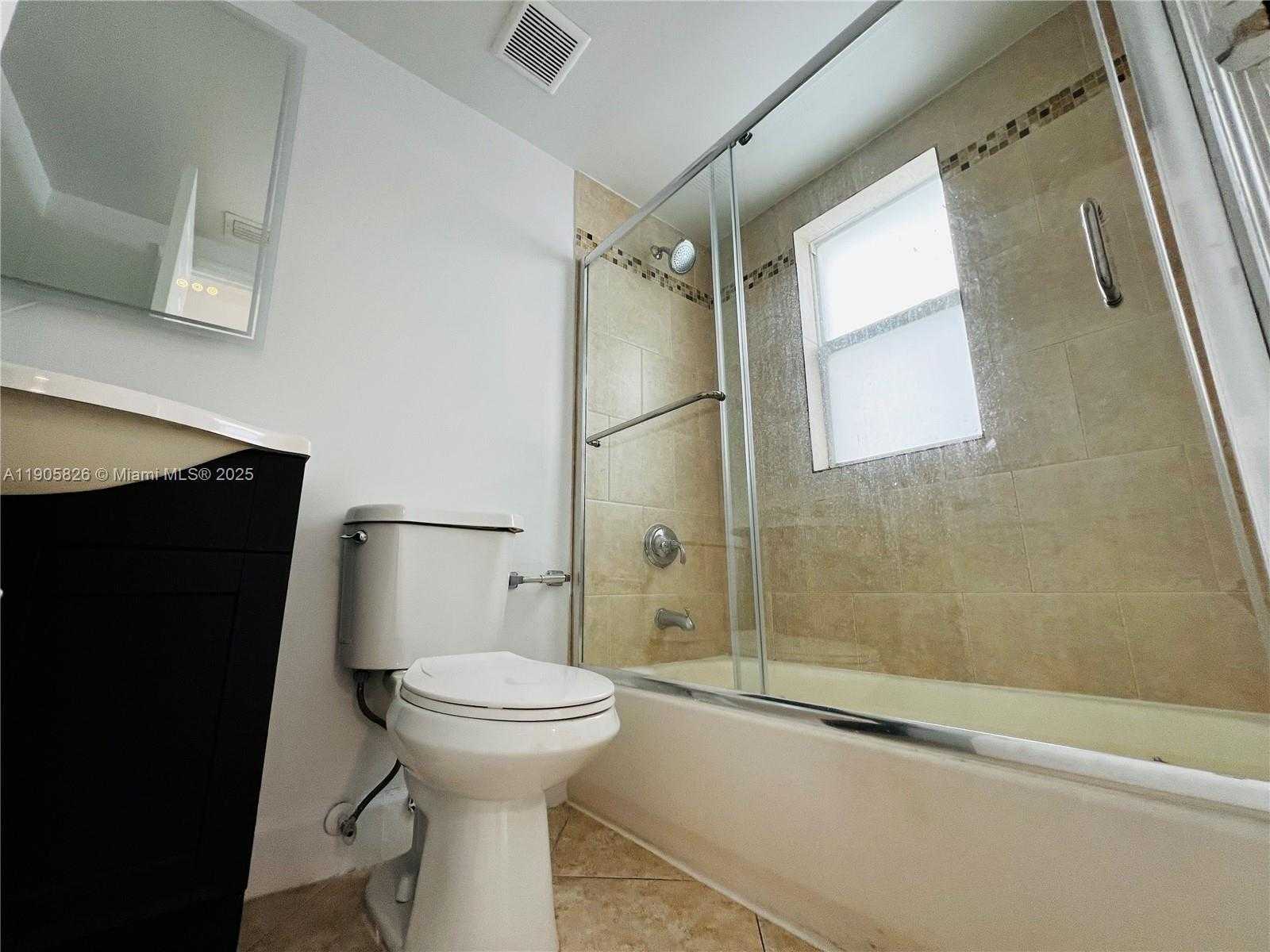 Small Image of 950 BAY DR #6, Miami Beach Number 15