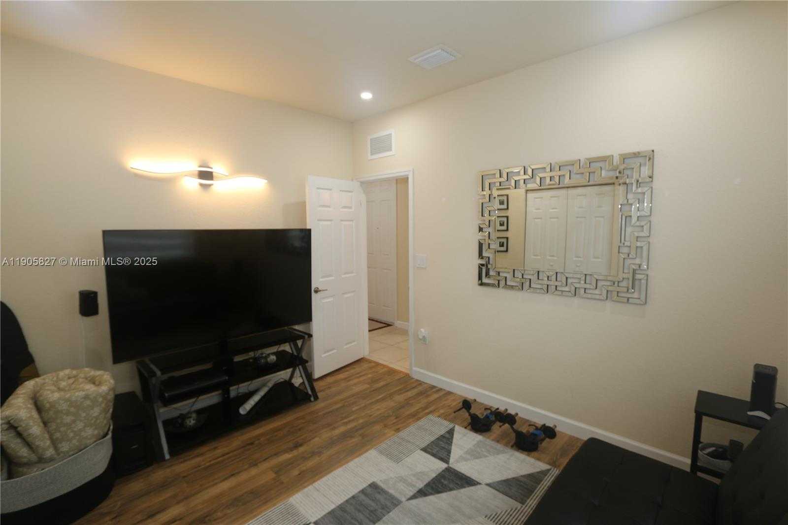 Small Image of 24123 SOUTH WEST 118TH AVE, Homestead Number 16