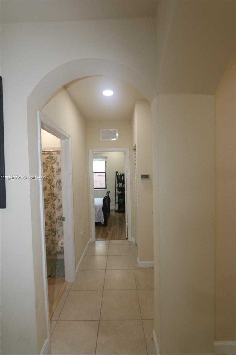 Small Image of 24123 SOUTH WEST 118TH AVE, Homestead Number 22