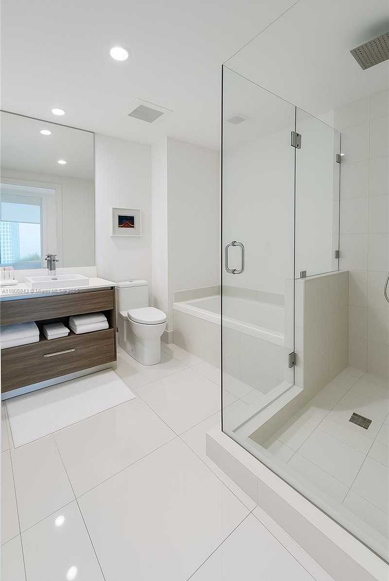 Small Image of 1100 SOUTH MIAMI AVE #3109, Miami Number 6