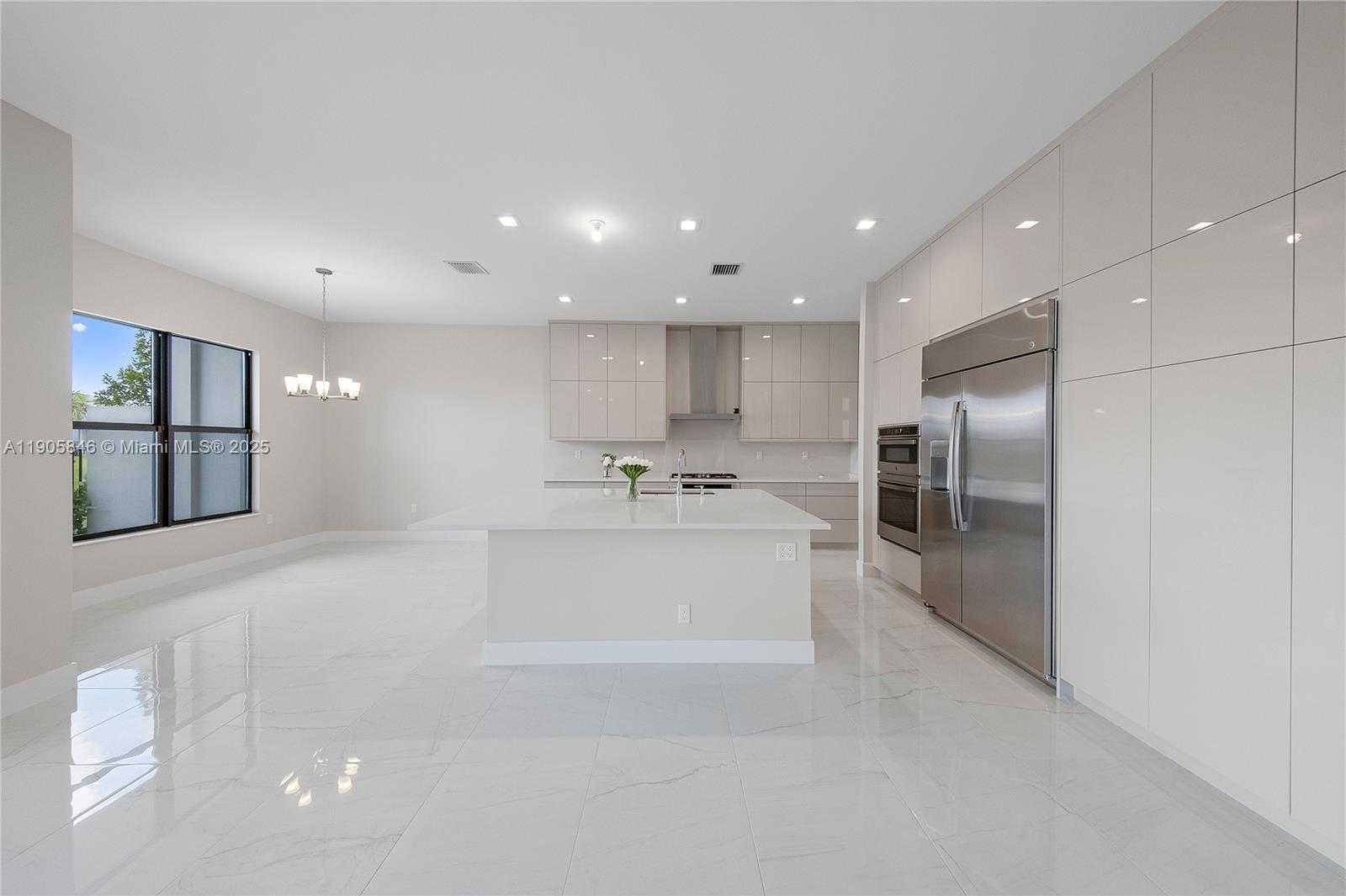 Small Image of 20422 SOUTHERNWOOD AVE, Boca Raton Number 16