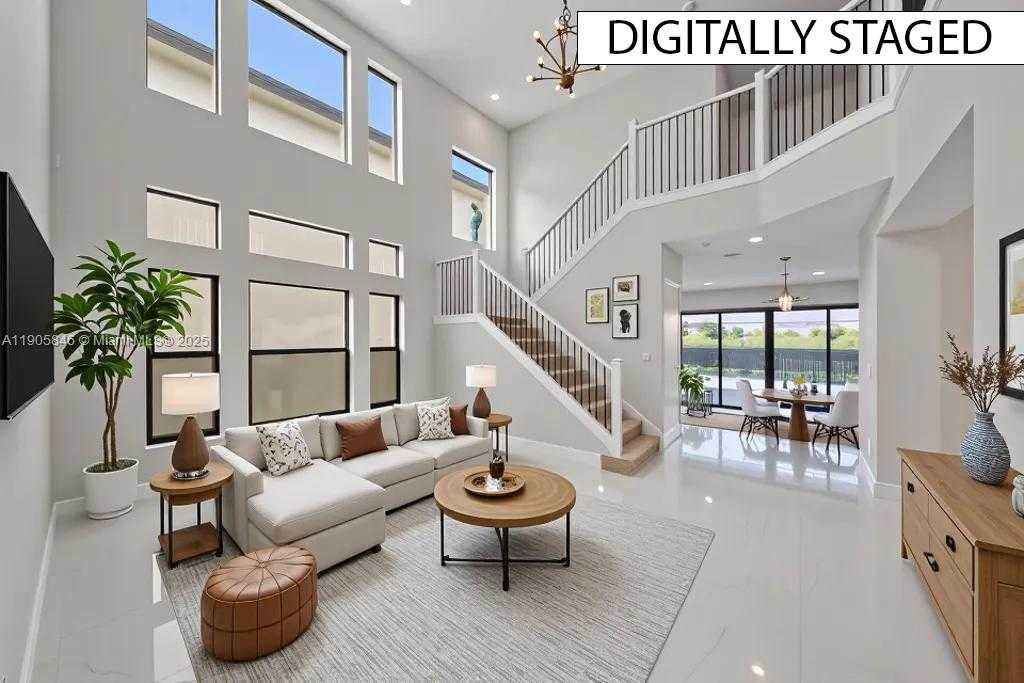 Small Image of 20422 SOUTHERNWOOD AVE, Boca Raton Number 3