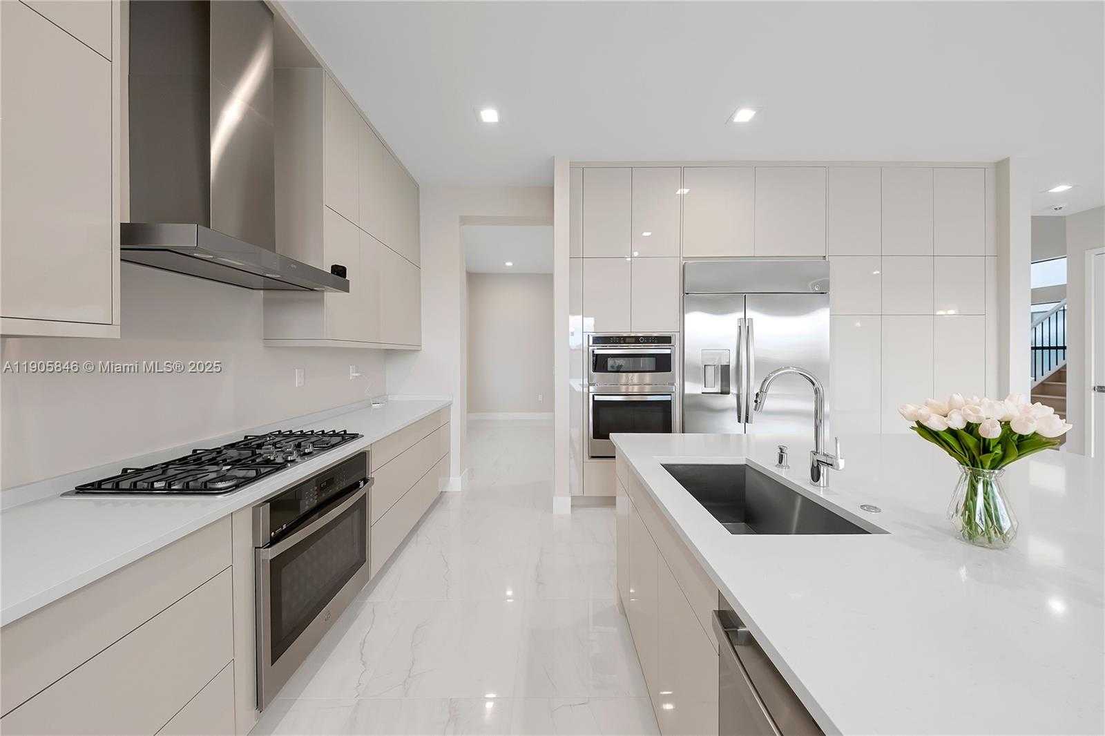 Small Image of 20422 SOUTHERNWOOD AVE, Boca Raton Number 8