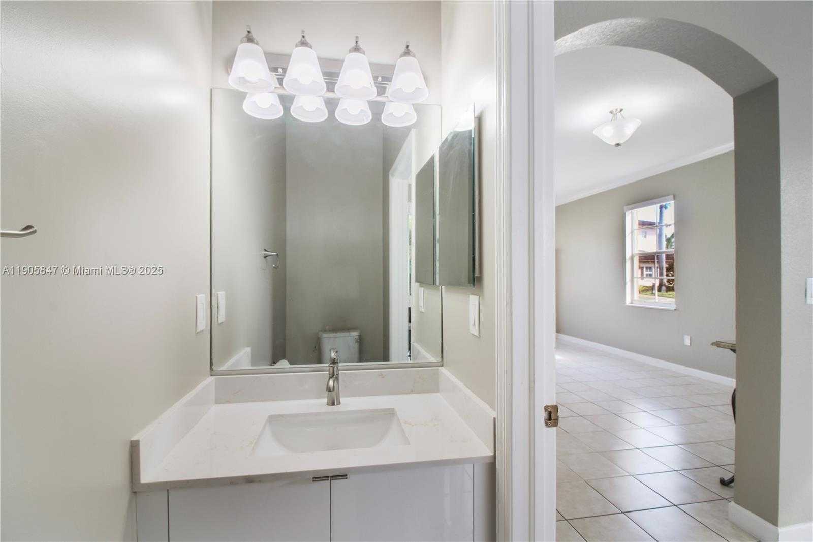 Small Image of 12844 SOUTH WEST 133 TERRACE, Miami Number 15