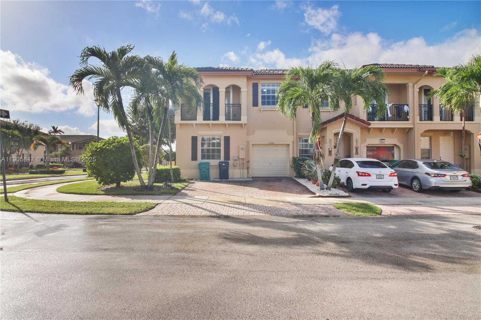 Small Image of 12844 SOUTH WEST 133 TERRACE, Miami Number 4