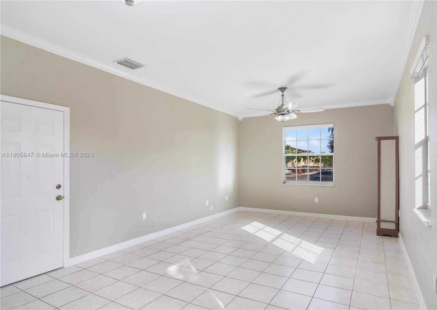 Small Image of 12844 SOUTH WEST 133 TERRACE, Miami Number 5