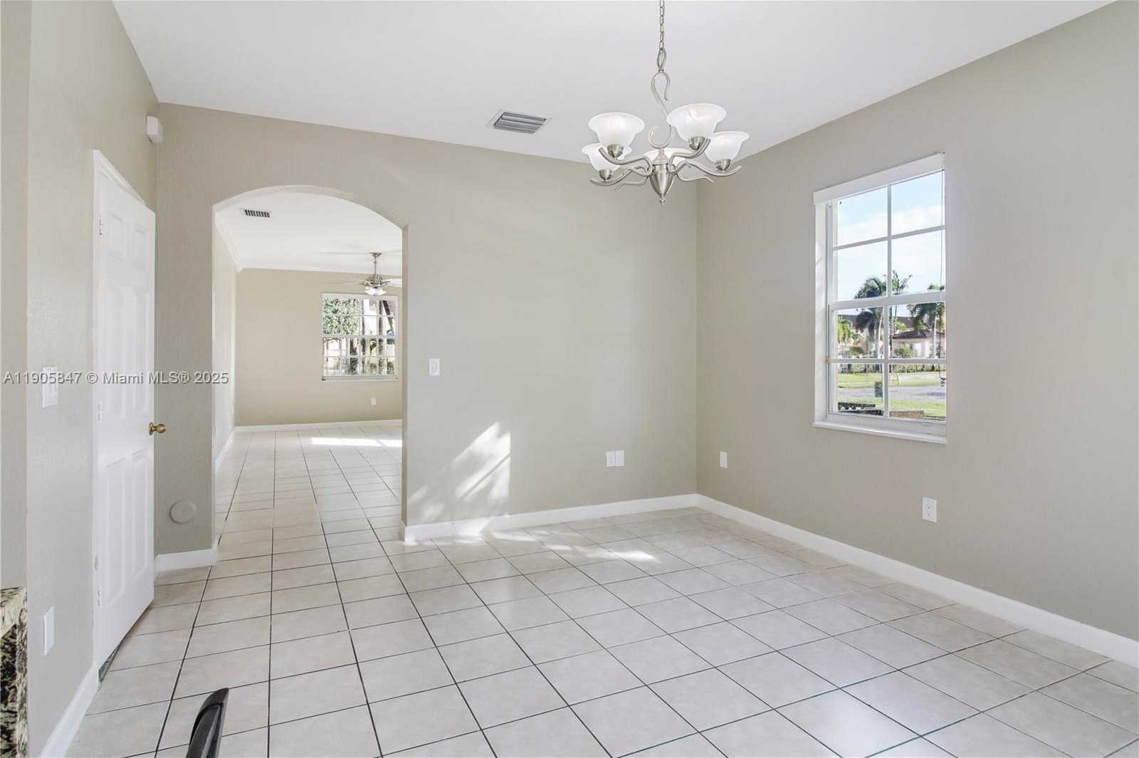 Small Image of 12844 SOUTH WEST 133 TERRACE, Miami Number 9