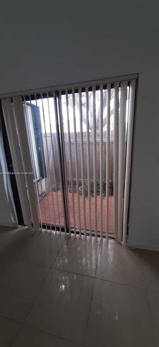 Small Image of 9912 SOUTH WEST 147TH PL, Miami Number 11