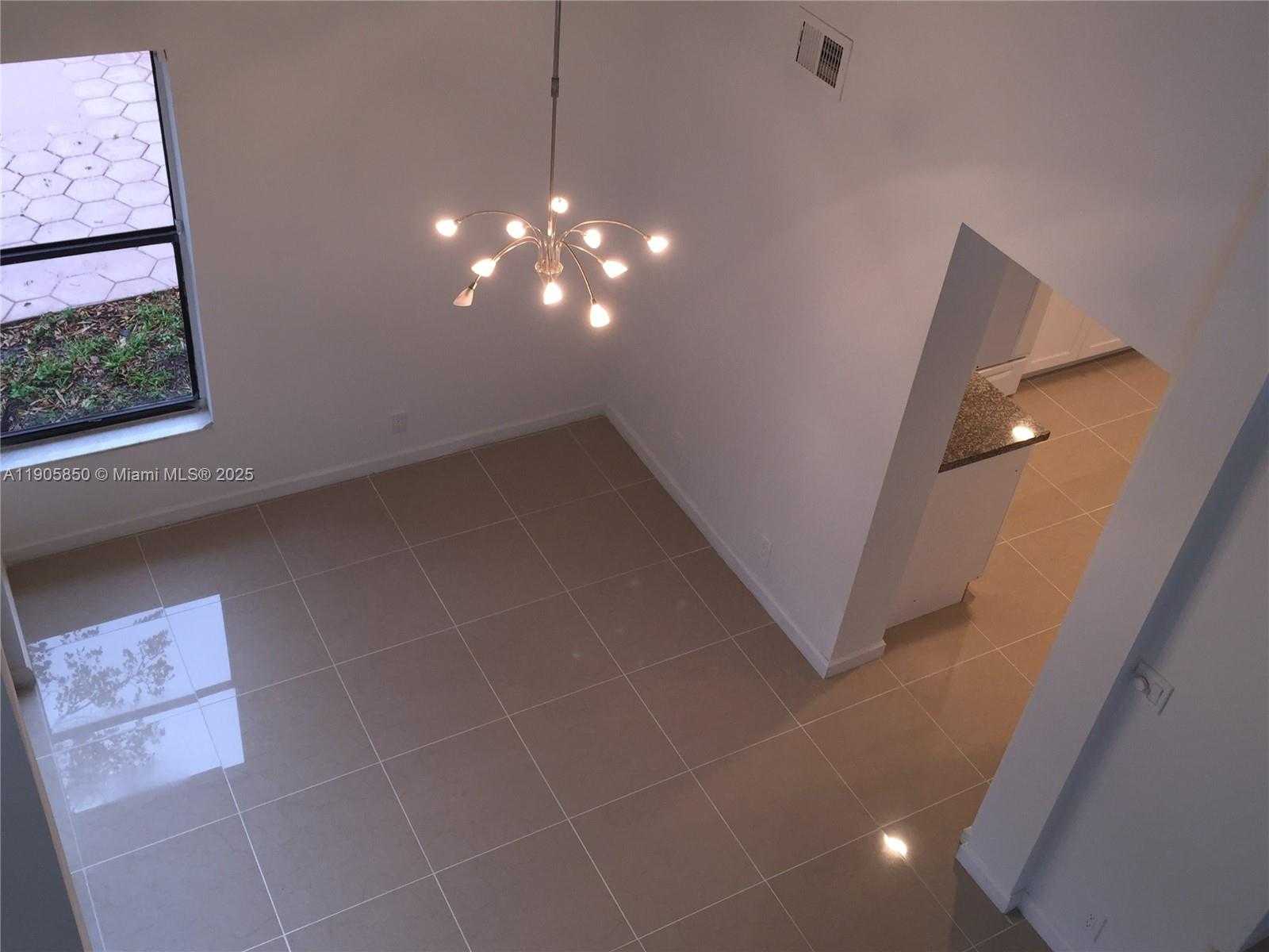 Small Image of 9912 SOUTH WEST 147TH PL, Miami Number 17