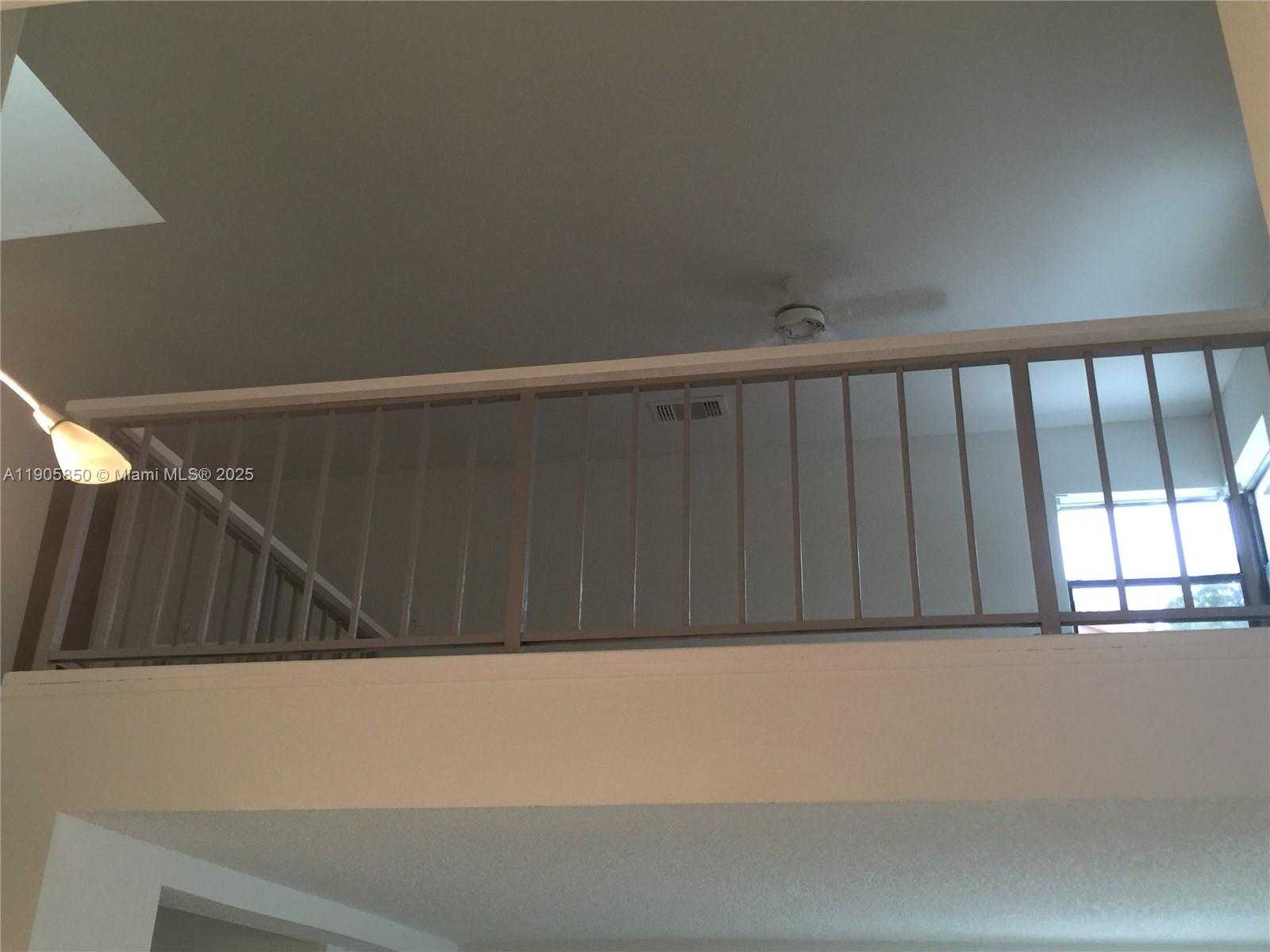 Small Image of 9912 SOUTH WEST 147TH PL, Miami Number 18