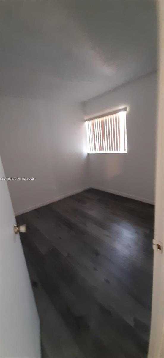 Small Image of 9912 SOUTH WEST 147TH PL, Miami Number 24