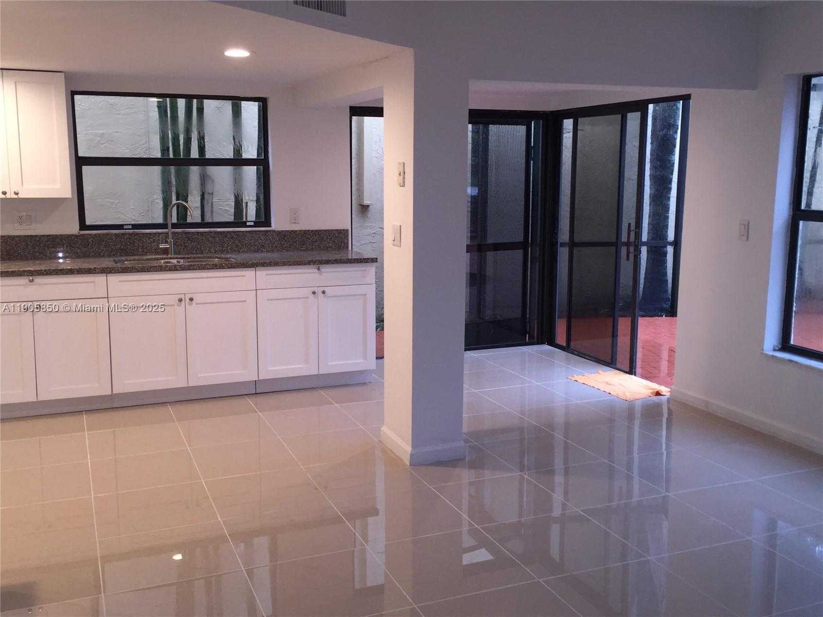 Small Image of 9912 SOUTH WEST 147TH PL, Miami Number 5