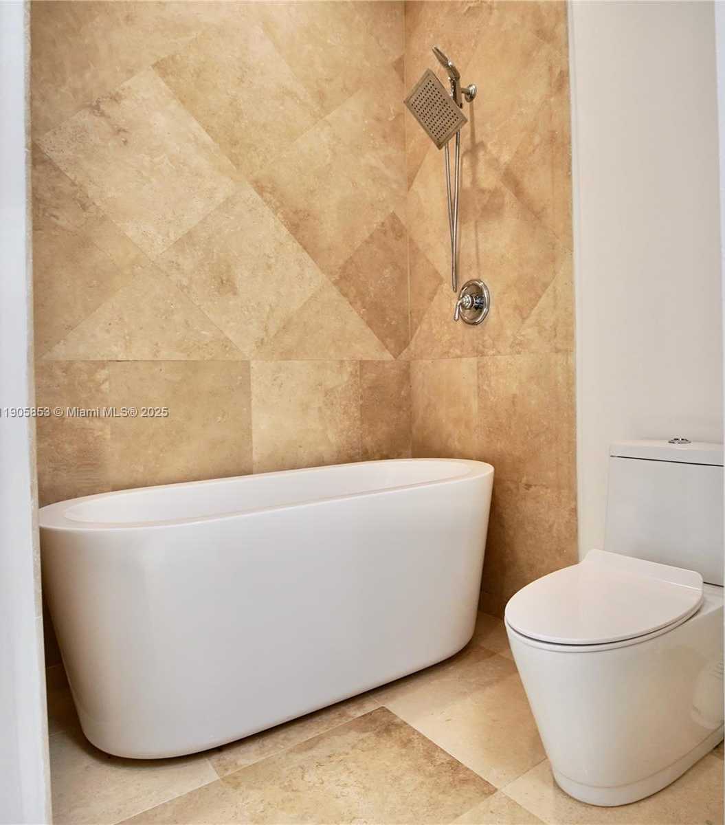 Small Image of 615 SANTANDER AVE #B, Coral Gables Number 12