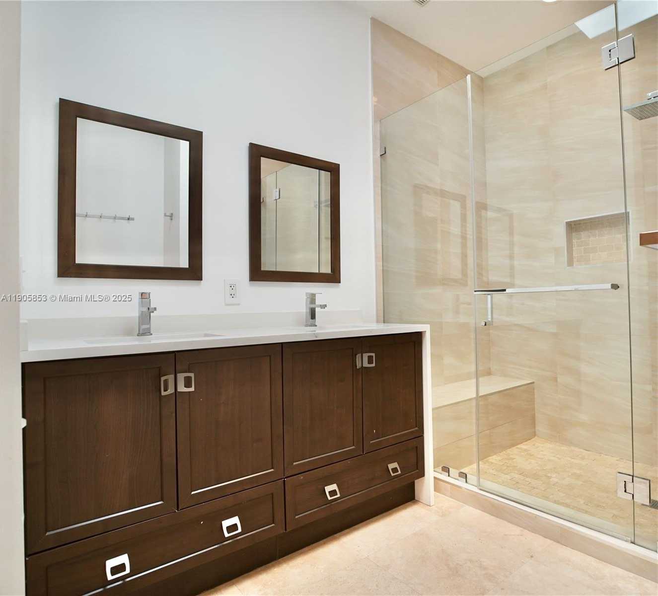 Small Image of 615 SANTANDER AVE #B, Coral Gables Number 13