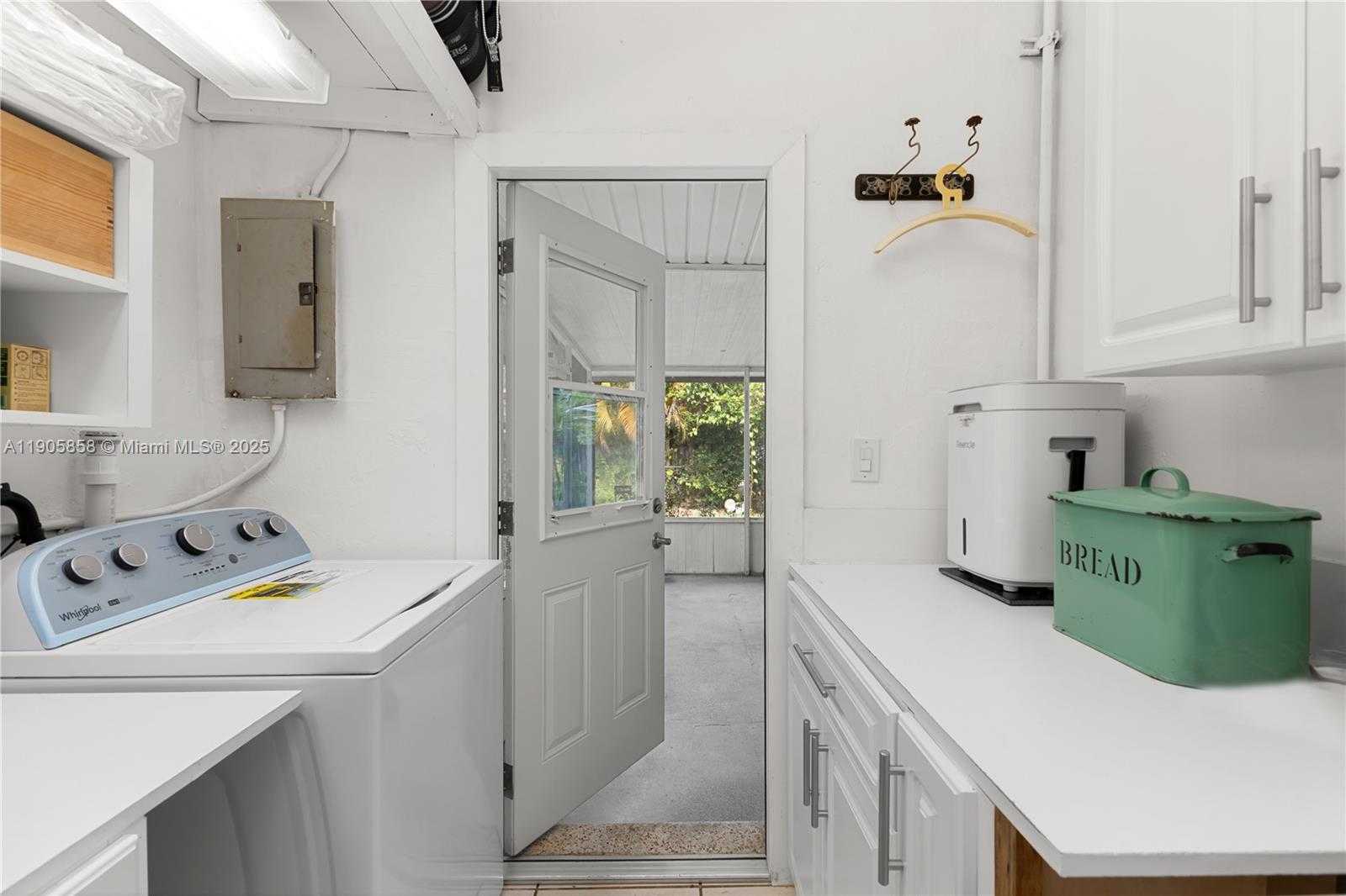 Small Image of 8531 SOUTH WEST 27TH TER, Miami Number 15