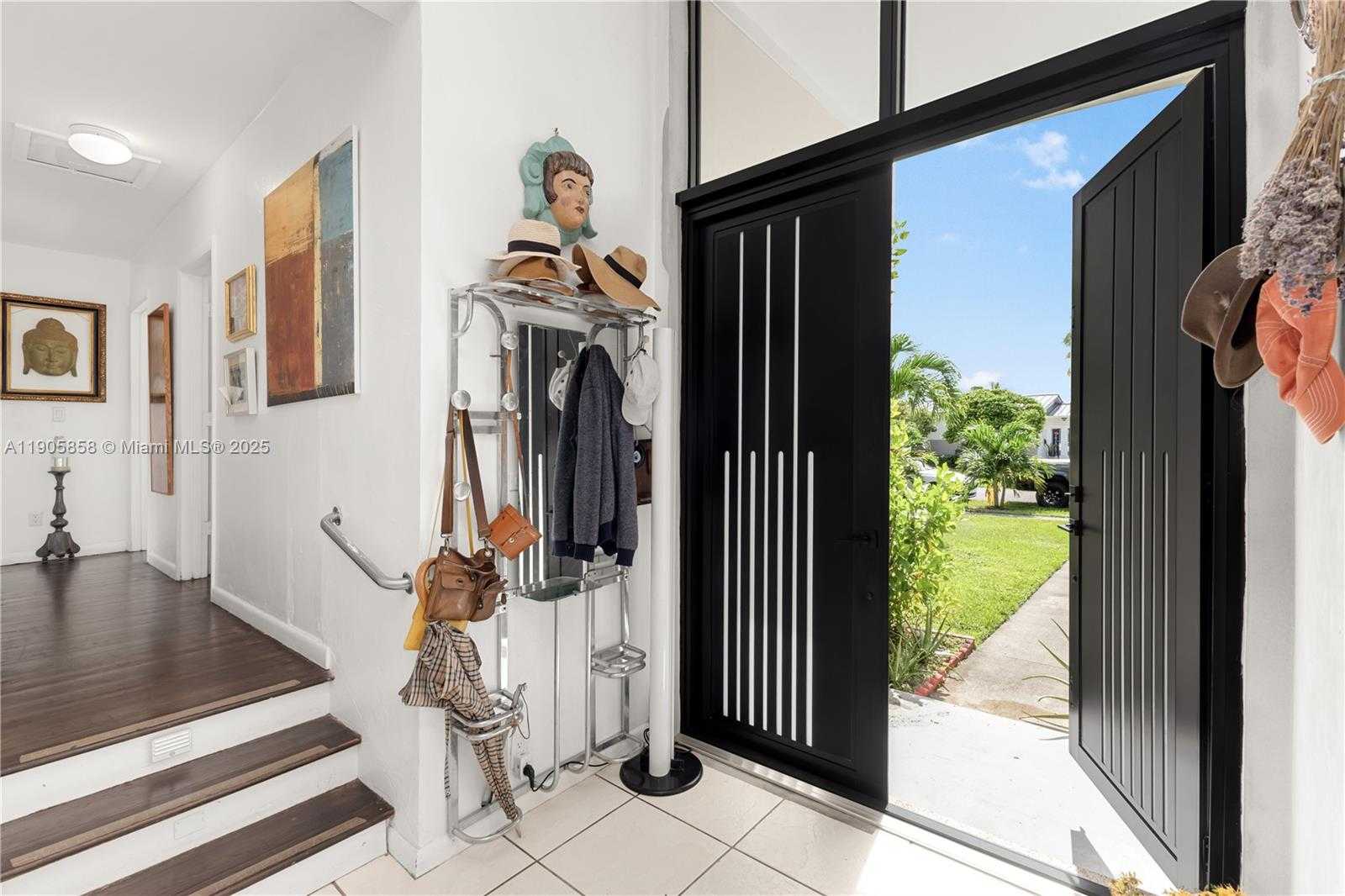 Small Image of 8531 SOUTH WEST 27TH TER, Miami Number 2