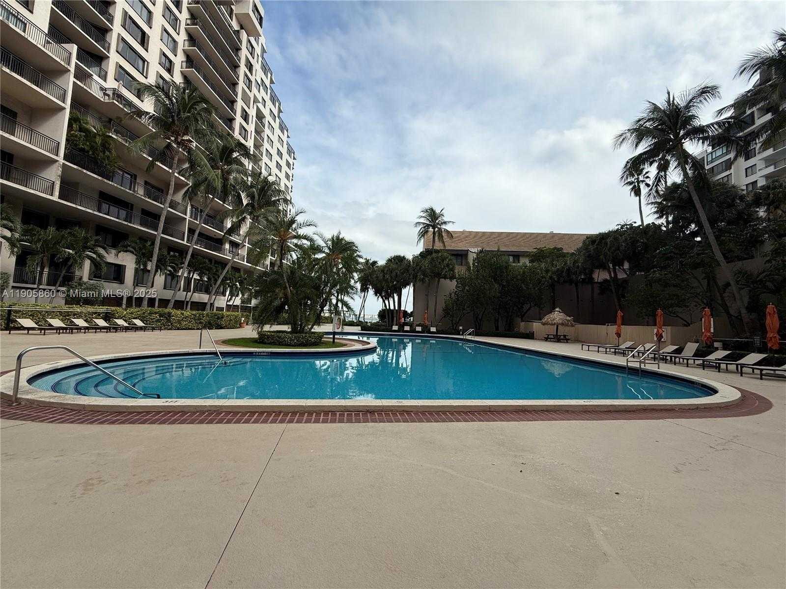 Small Image of 540 BRICKELL KEY DR #212, Miami Number 18