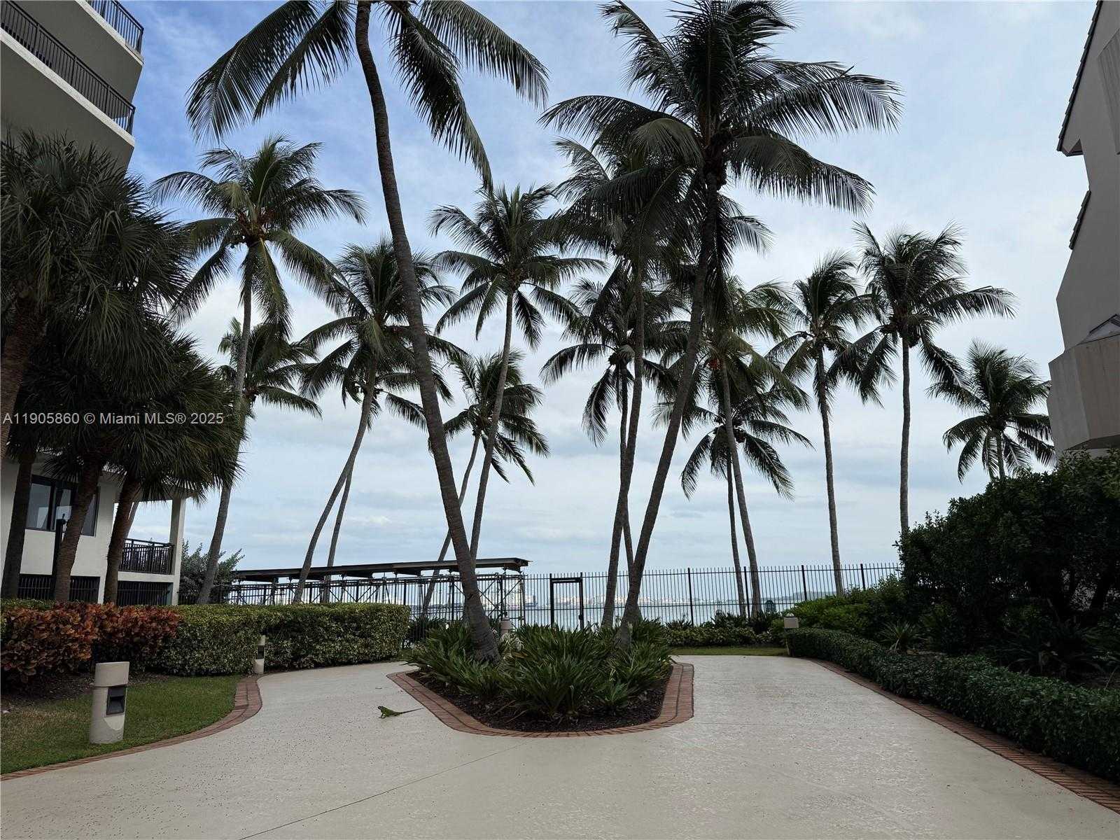 Small Image of 540 BRICKELL KEY DR #212, Miami Number 22