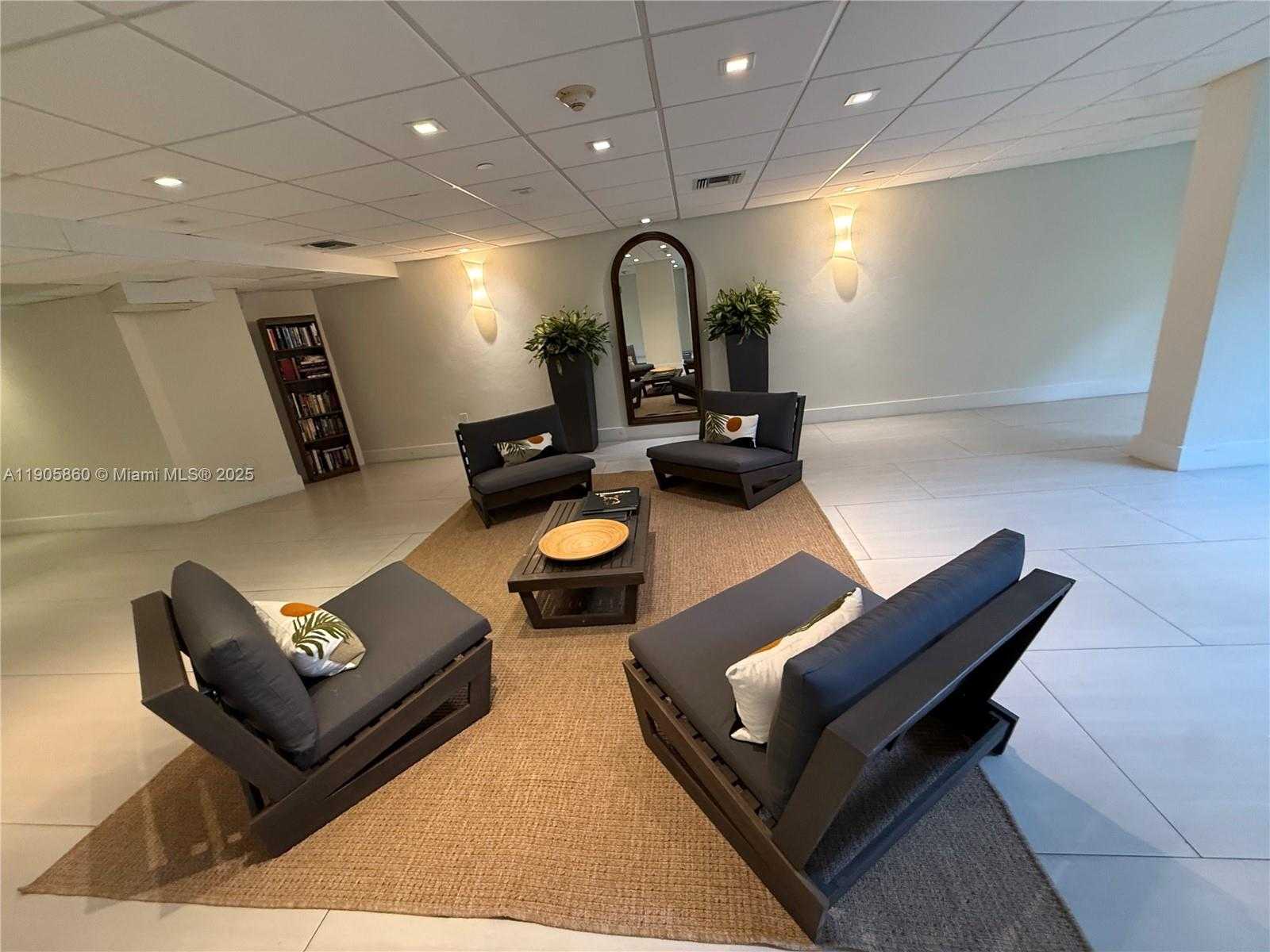 Small Image of 540 BRICKELL KEY DR #212, Miami Number 25