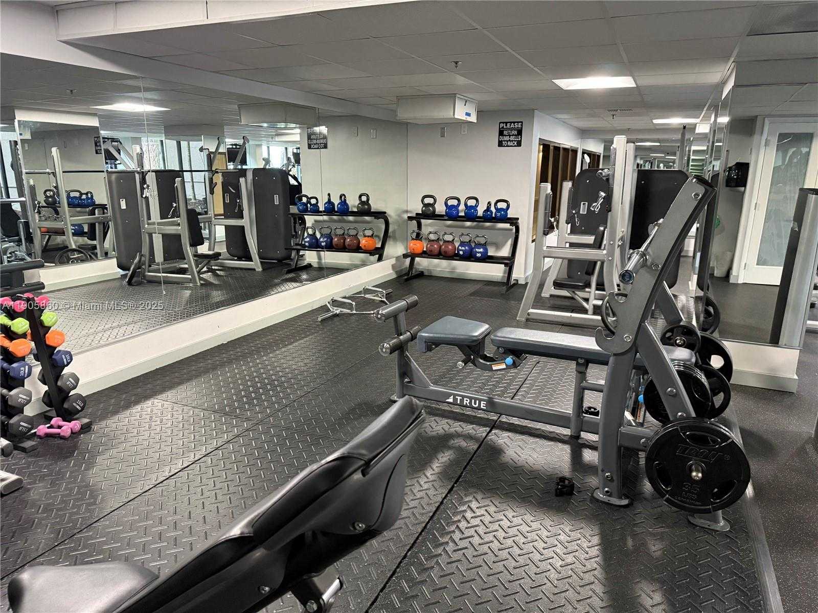 Small Image of 540 BRICKELL KEY DR #212, Miami Number 28