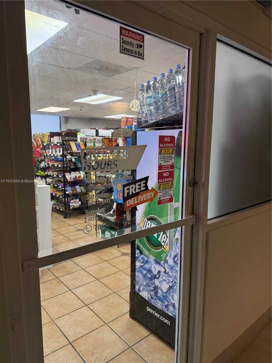 Small Image of 540 BRICKELL KEY DR #212, Miami Number 34