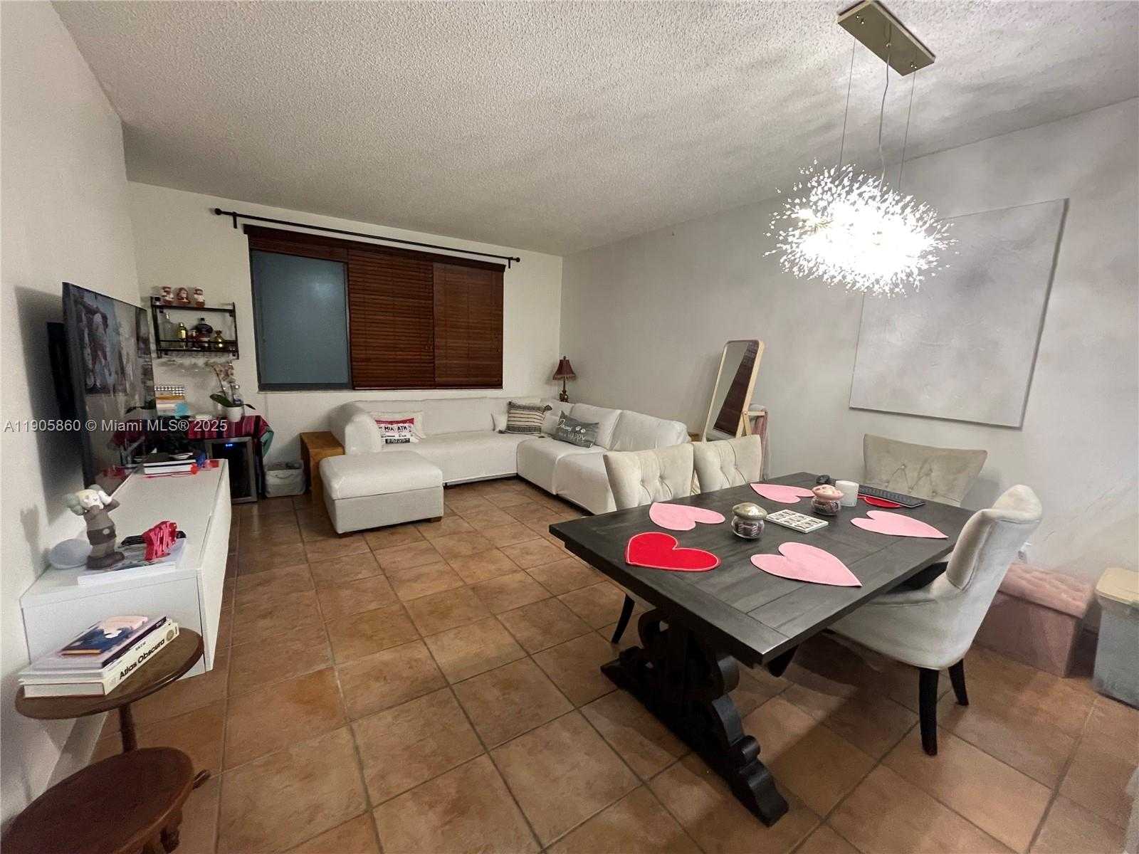 Small Image of 540 BRICKELL KEY DR #212, Miami Number 9