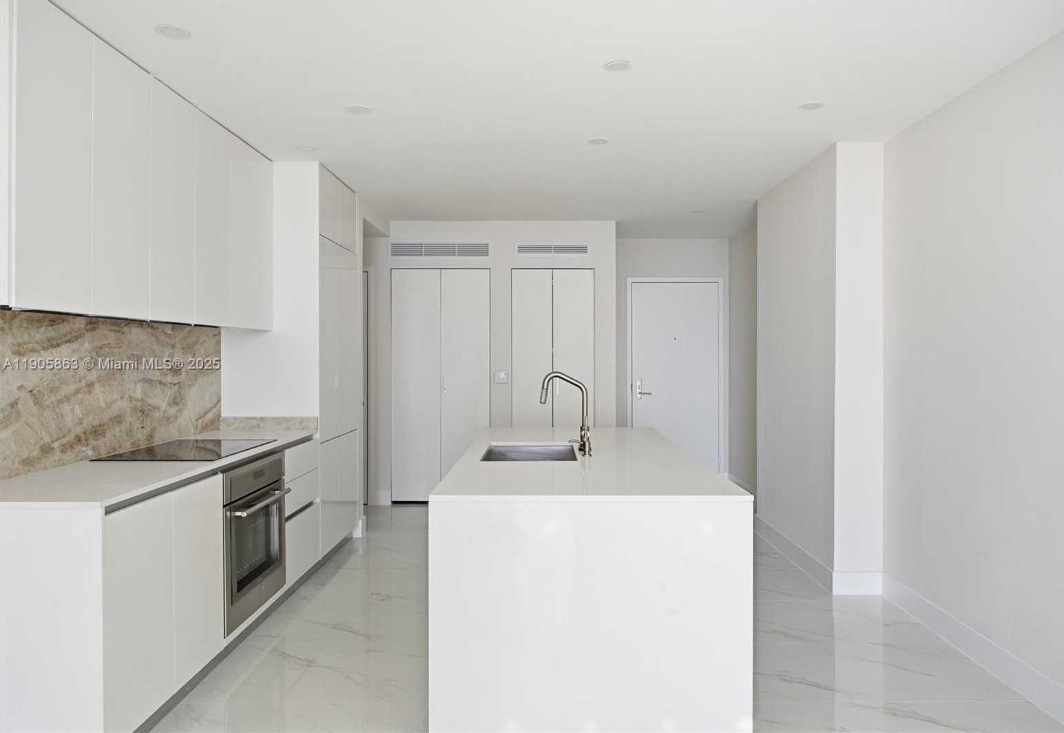 Small Image of 700 NORTH EAST 24 ST #3804, Miami Number 7