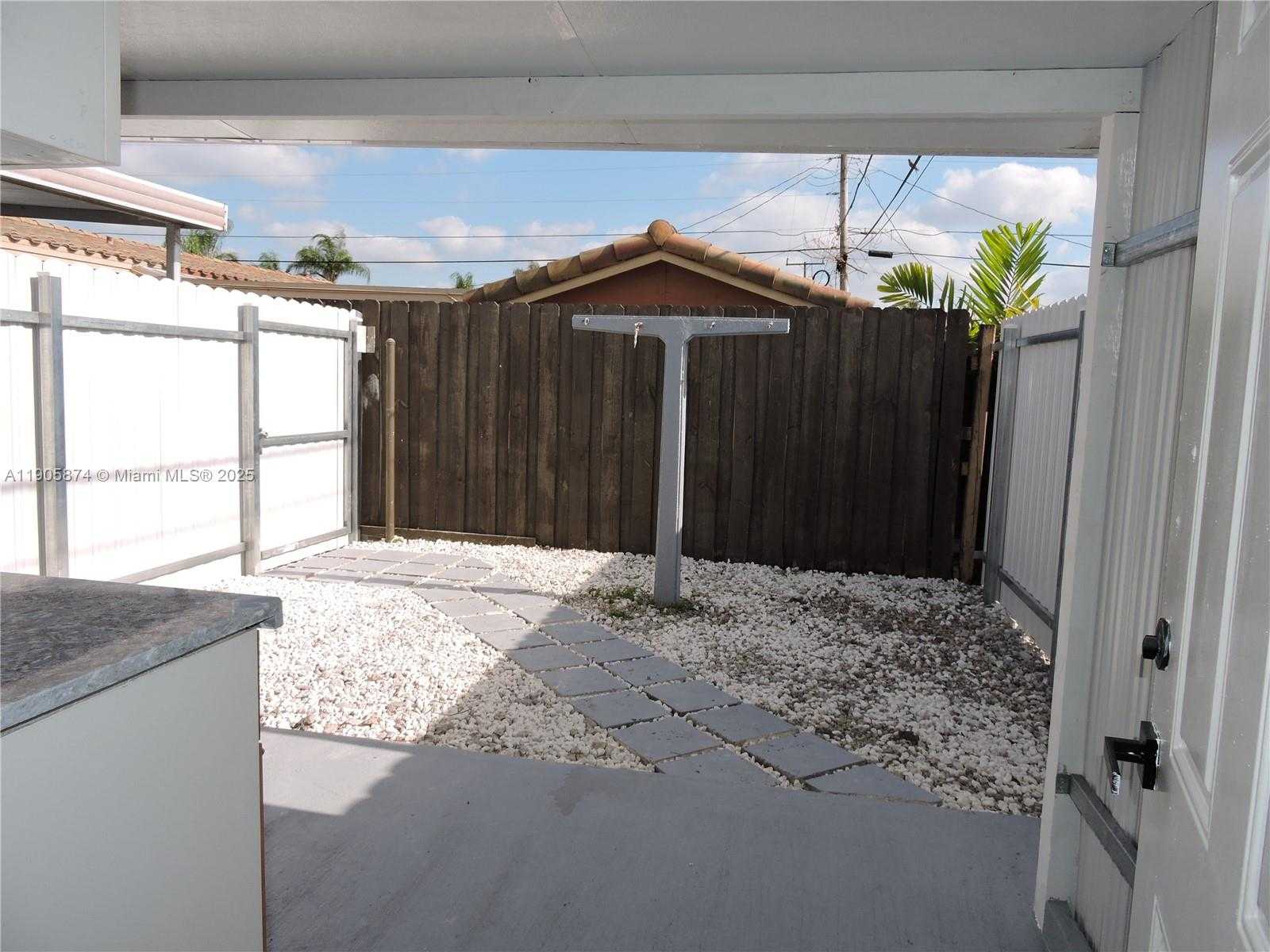 Small Image of 5451 WEST 10TH AVE #5, Hialeah Number 12