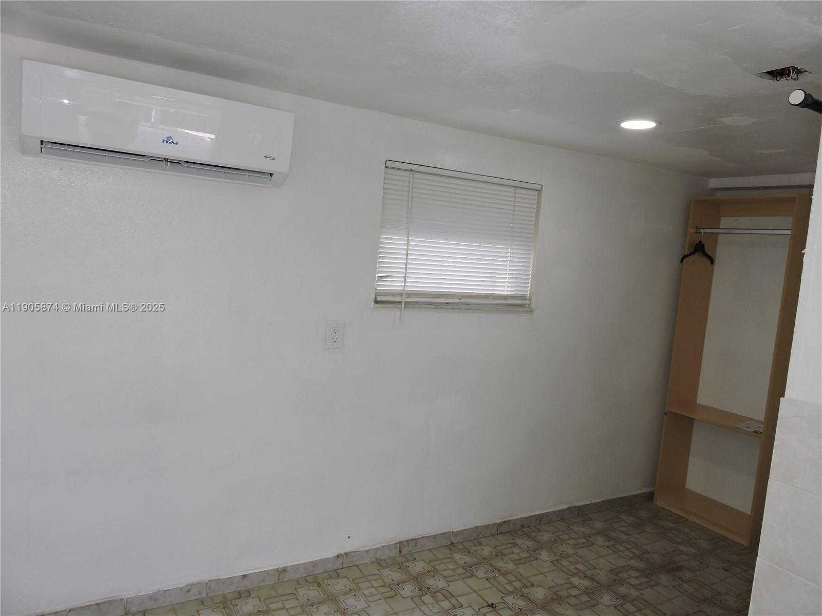 Small Image of 5451 WEST 10TH AVE #5, Hialeah Number 16
