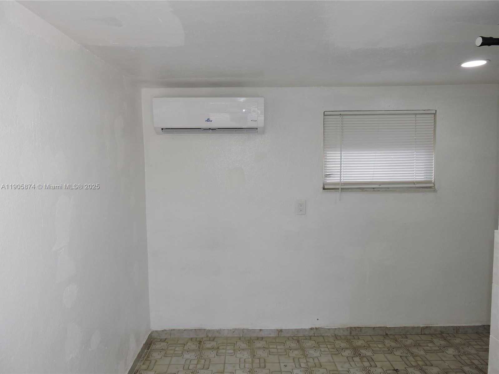 Small Image of 5451 WEST 10TH AVE #5, Hialeah Number 17