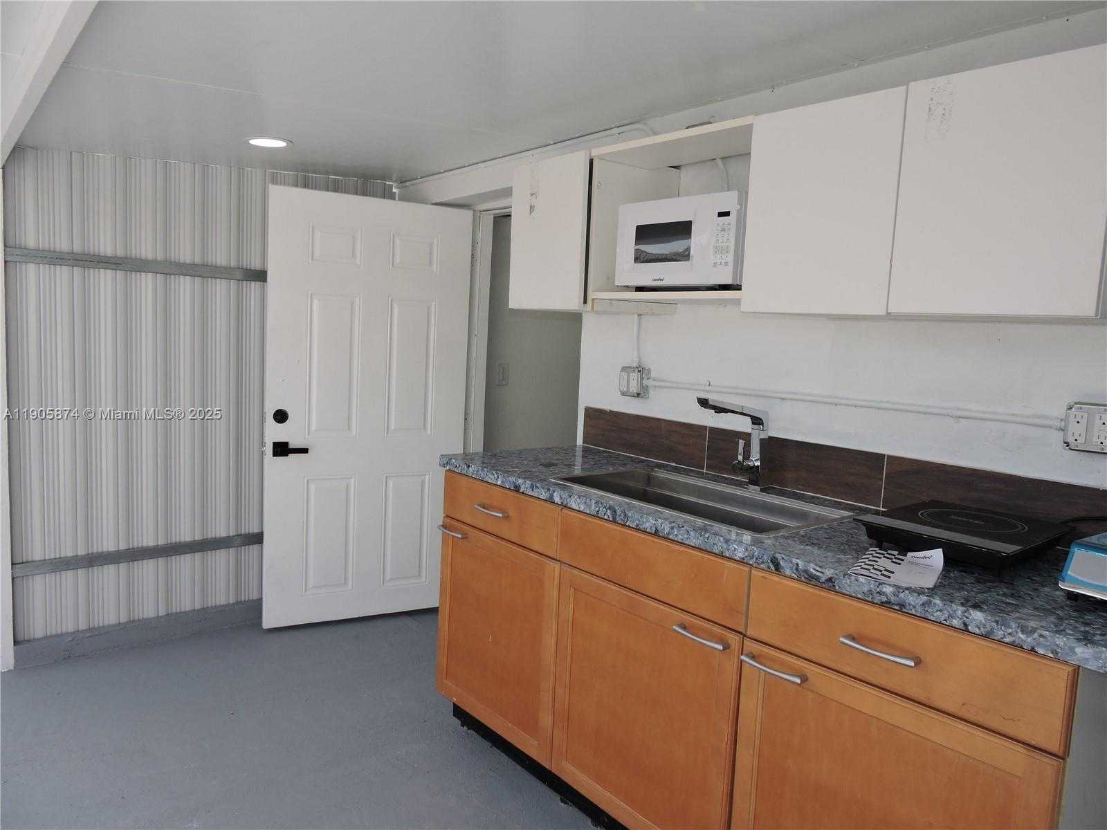 Small Image of 5451 WEST 10TH AVE #5, Hialeah Number 3