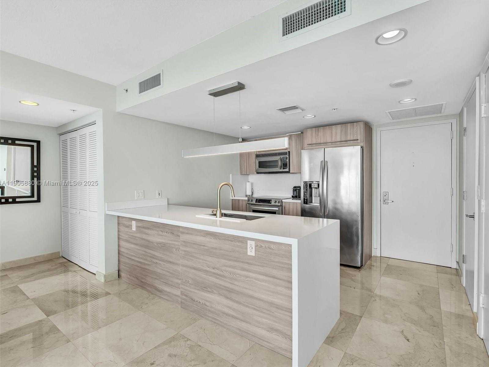 Small Image of 665 NORTH EAST 25TH ST #2104, Miami Number 10