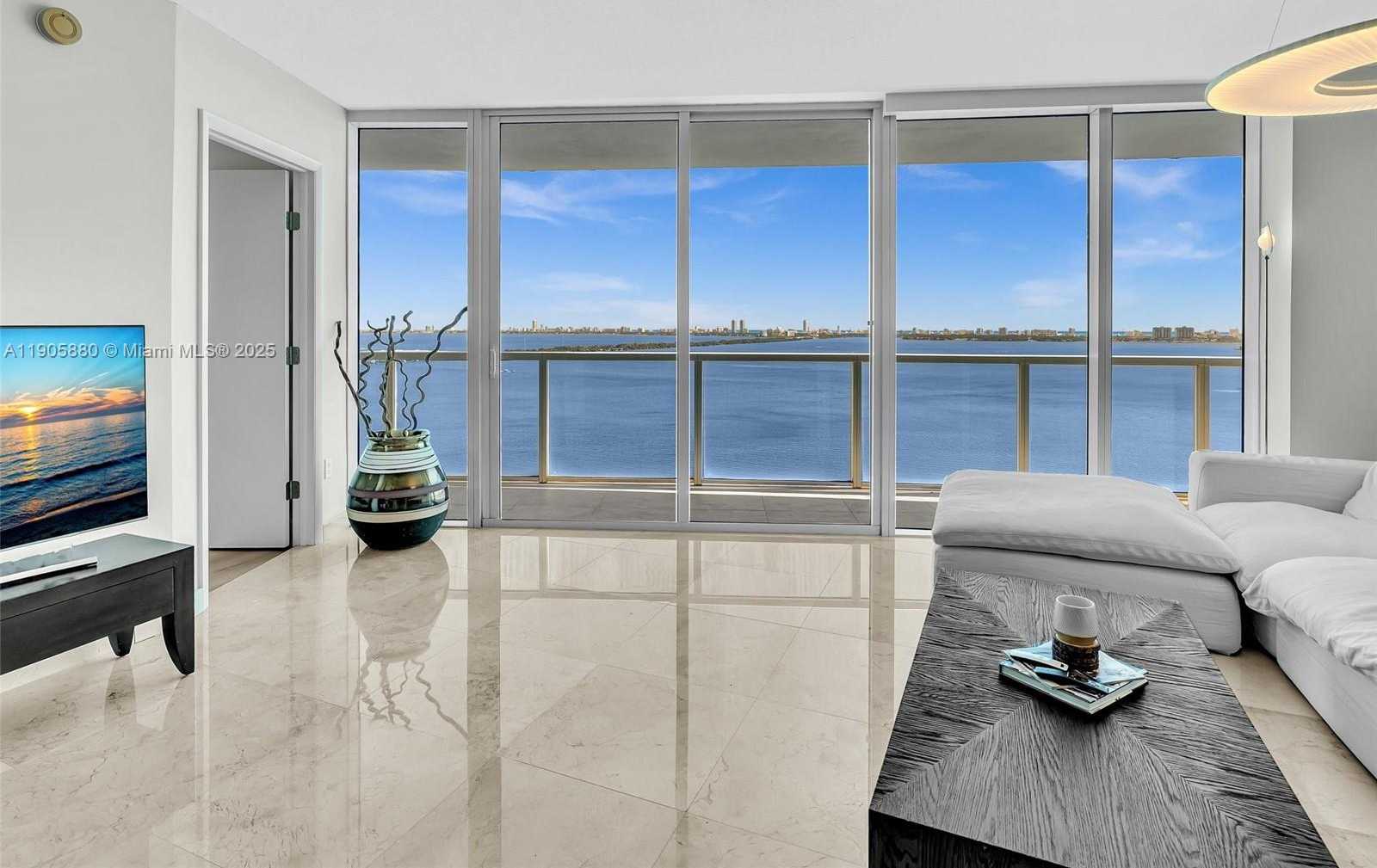 Small Image of 665 NORTH EAST 25TH ST #2104, Miami Number 3