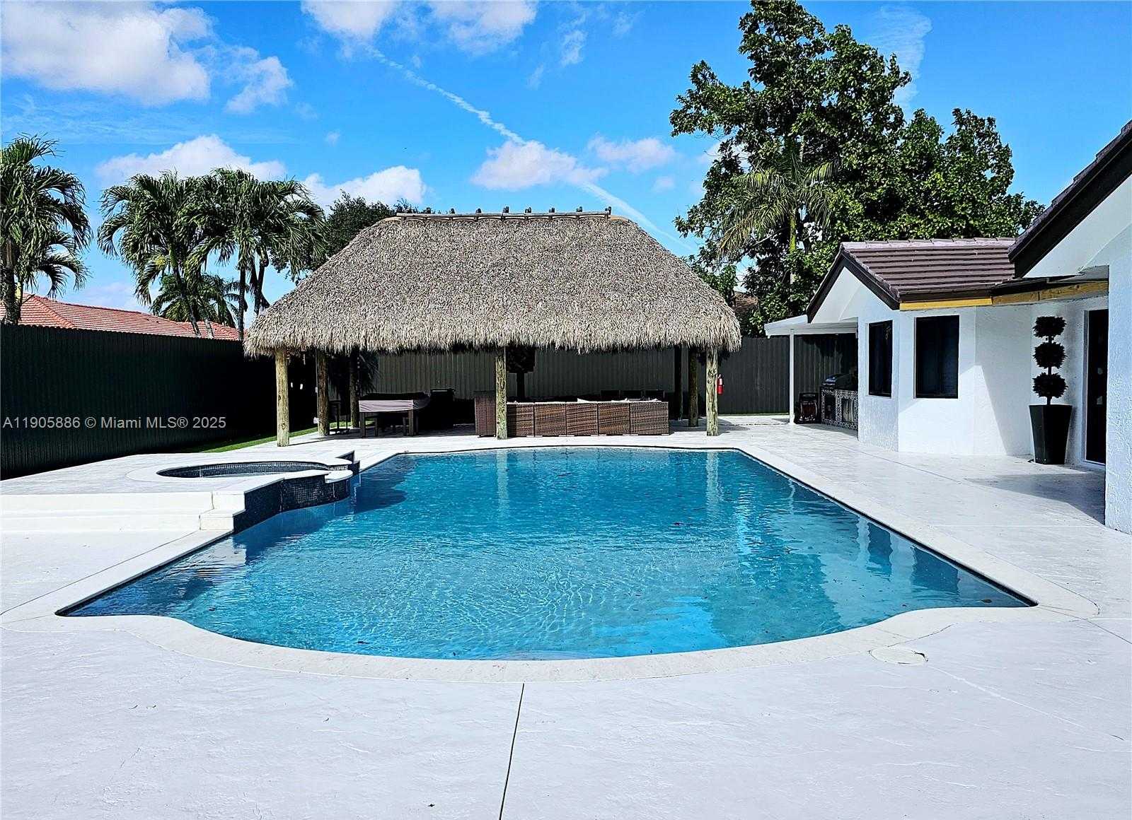 Small Image of 16138 SOUTH WEST 154TH CT, Miami Number 39