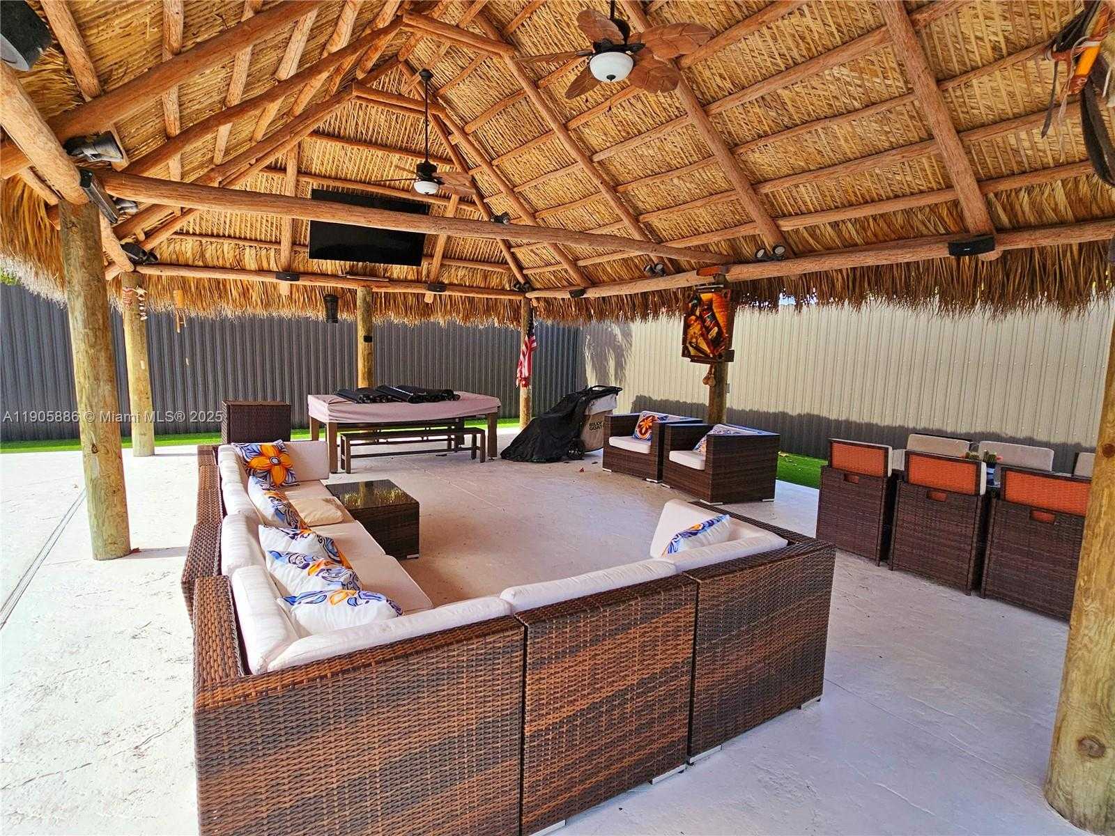 Small Image of 16138 SOUTH WEST 154TH CT, Miami Number 43